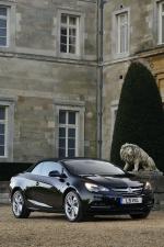 Vauxhall Cascada 2013 года